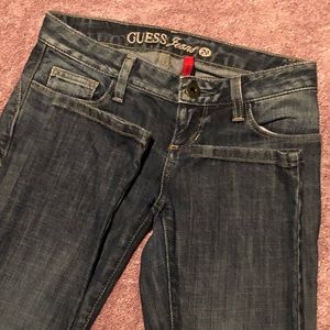 ❓GUESS Uptown Skinny Jeans (24)‼️